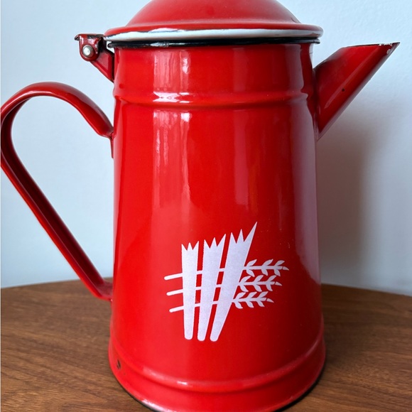 Classic Red Enamel Coffee Pot with Handle - Picture 11 of 11